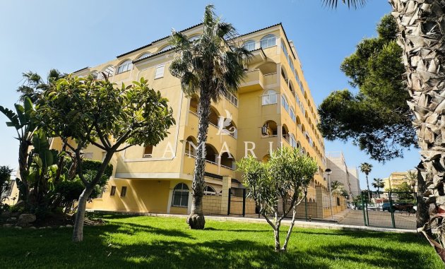 Apartment - Herverkoop - Torrevieja - Torrevieja