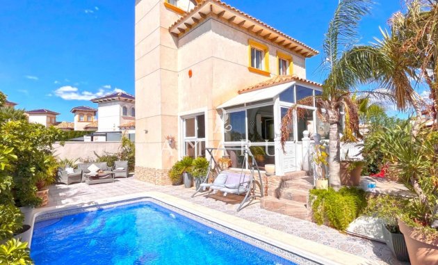 Detached Villa - Herverkoop - Orihuela Costa - La Zenia