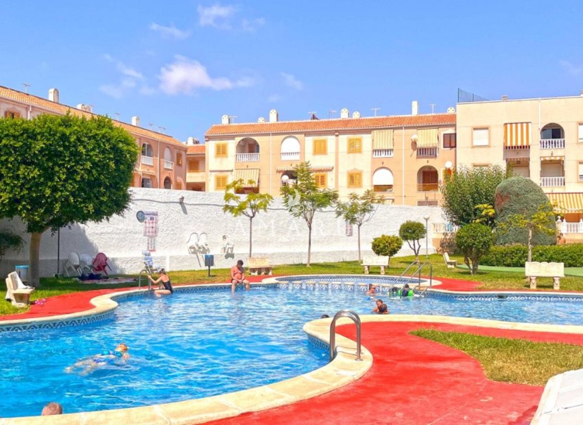 Herverkoop - Apartment -
Torrevieja - El Acequión - Los Náufragos