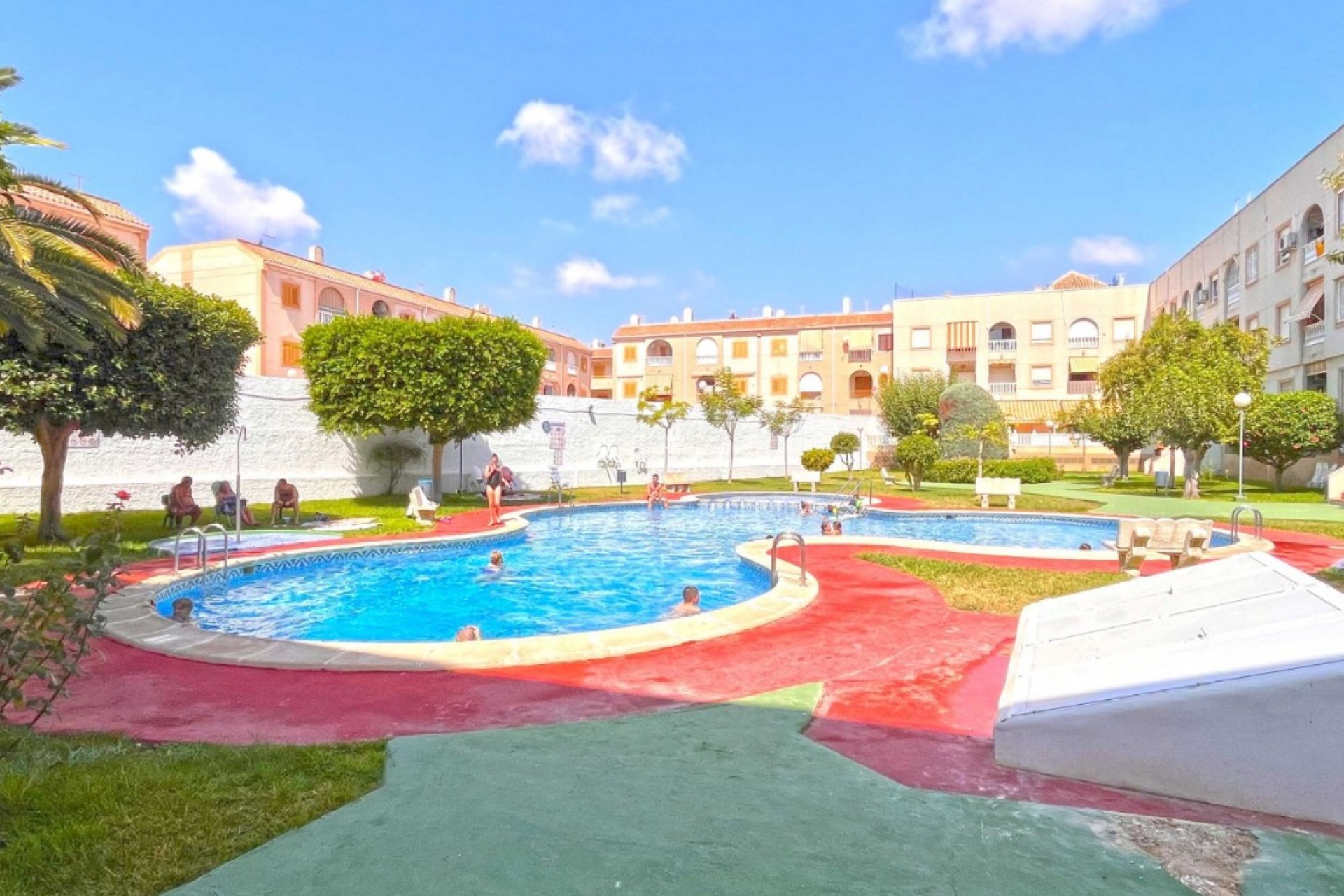 Herverkoop - Apartment -
Torrevieja - El Acequión - Los Náufragos