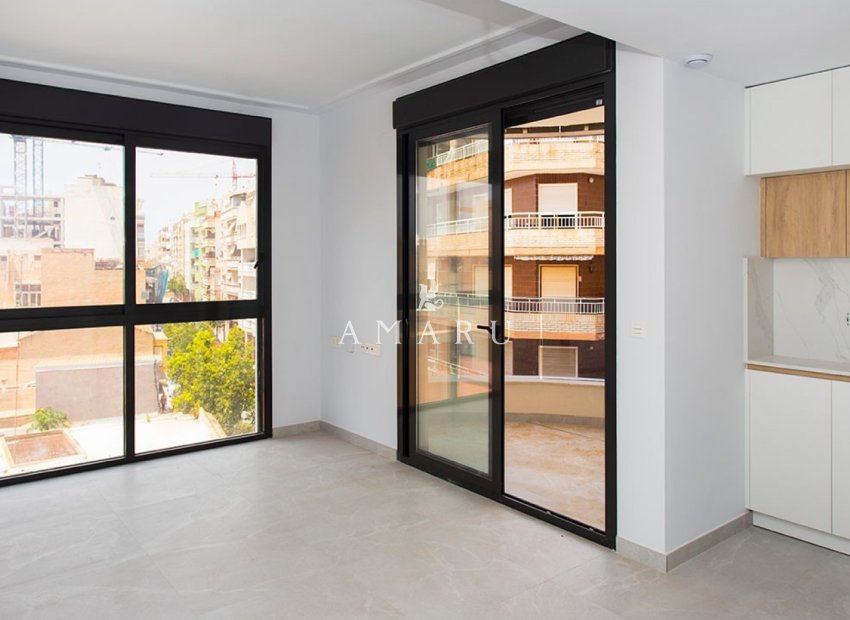 Herverkoop - Apartment -
Torrevieja - Playa del Cura