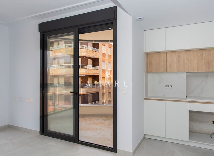 Herverkoop - Apartment -
Torrevieja - Playa del Cura