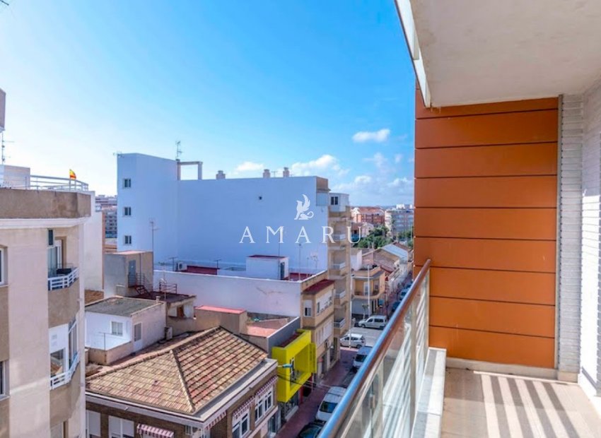 Herverkoop - Apartment -
Torrevieja