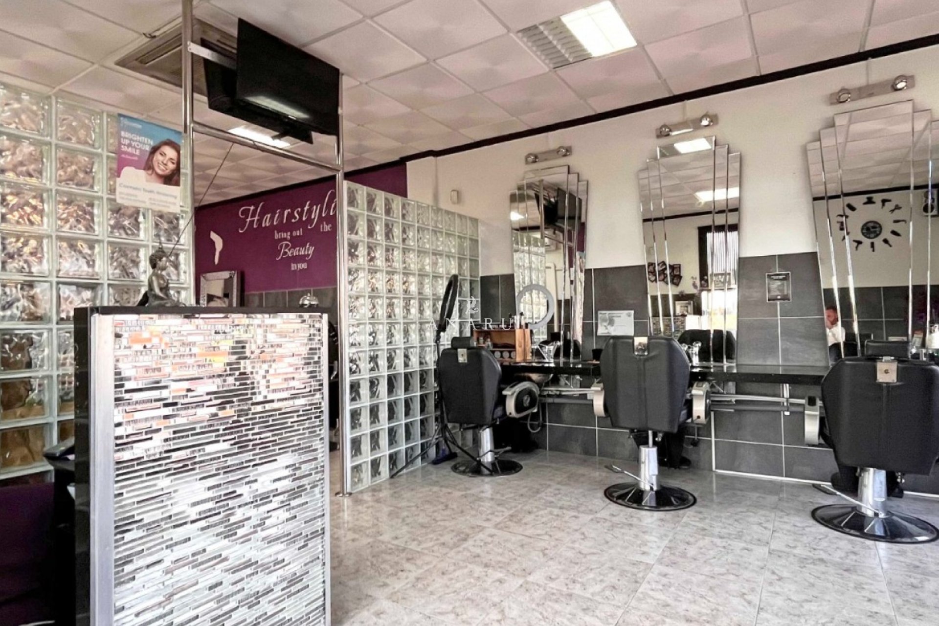 Herverkoop - Business -
Orihuela Costa - La Zenia