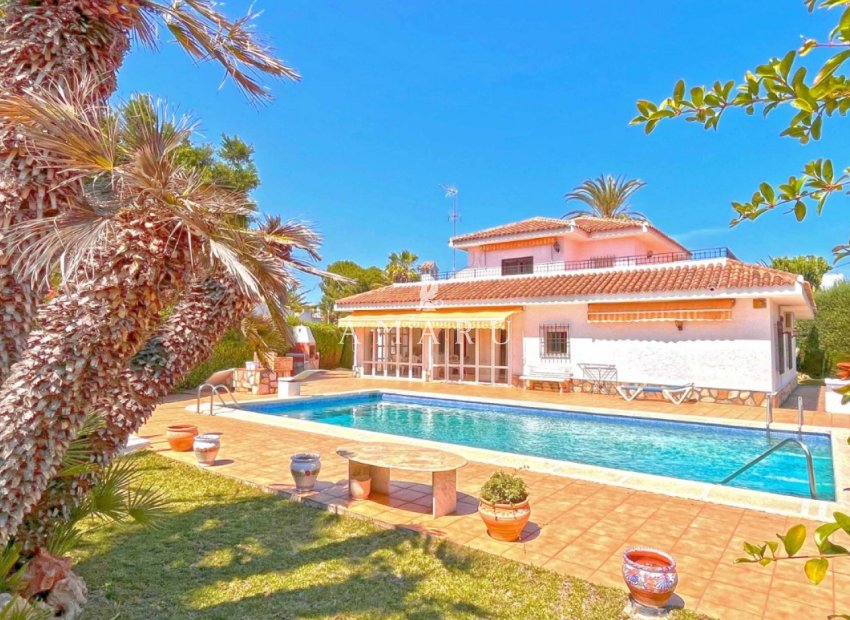 Herverkoop - Detached Villa -
Orihuela Costa - Cabo Roig