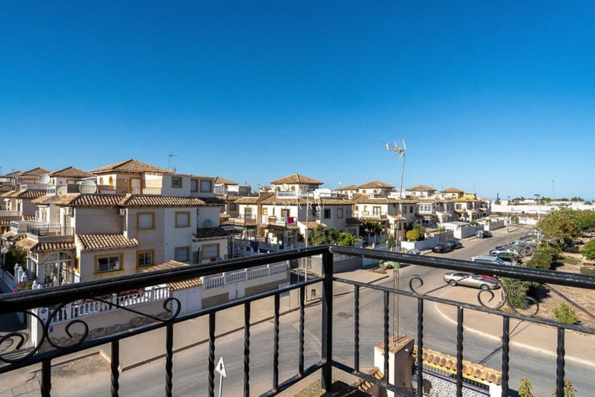 Herverkoop - Detached Villa -
Orihuela Costa - Punta Prima