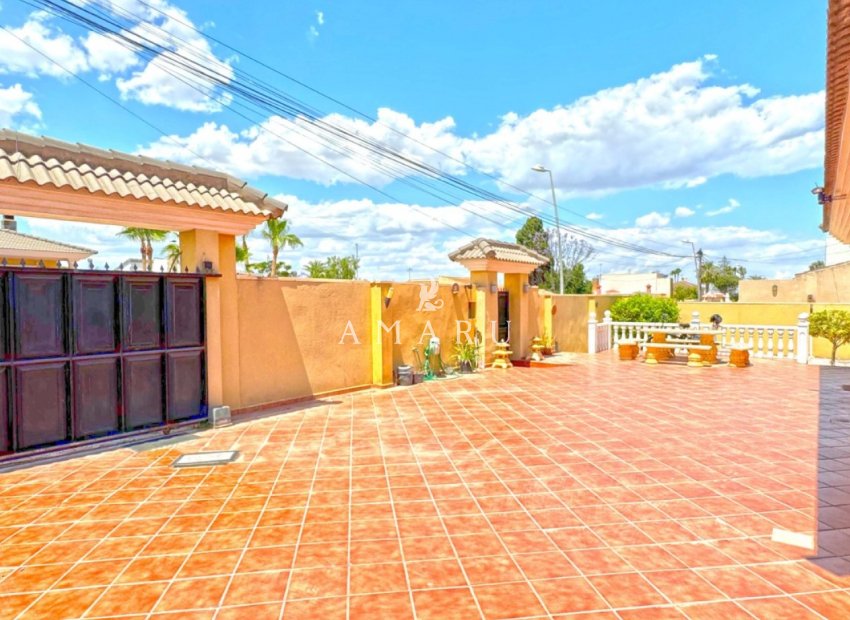 Herverkoop - Detached Villa -
Torrevieja - Los Balcones - Los Altos del Edén