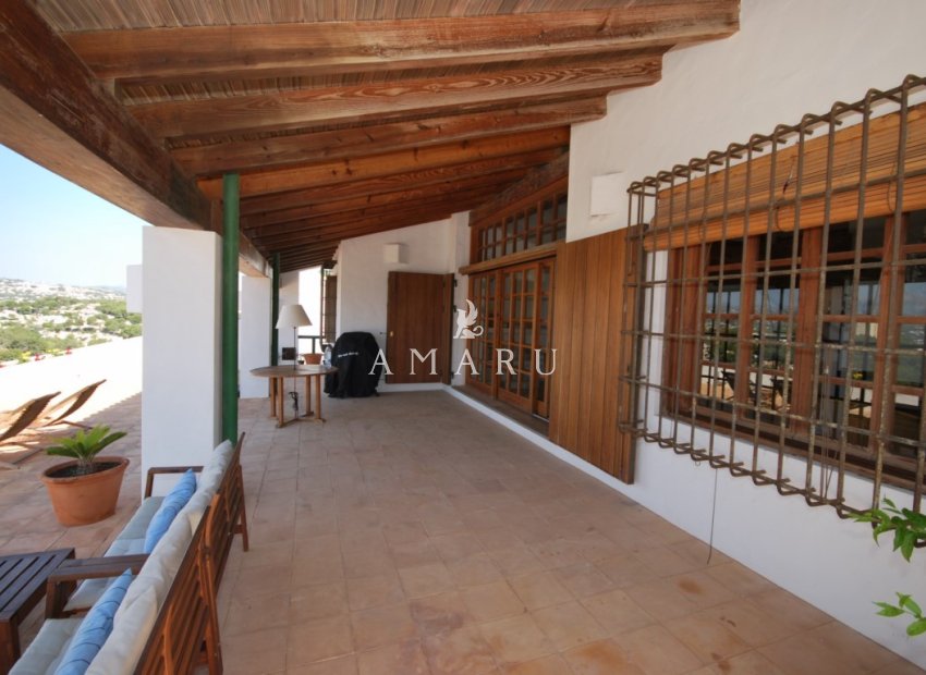 Herverkoop - Villa -
Moraira - Benimeit