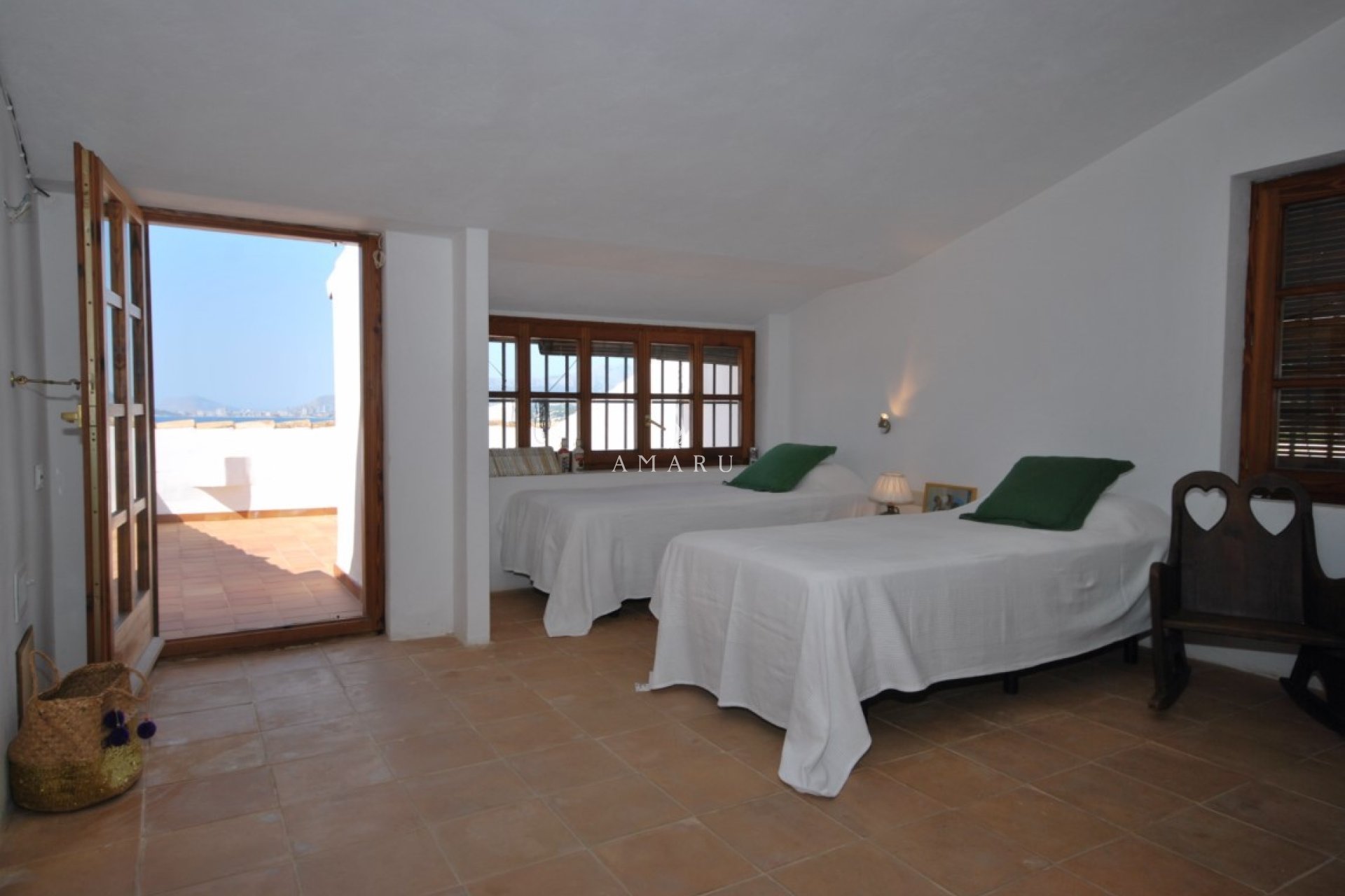 Herverkoop - Villa -
Moraira - Benimeit