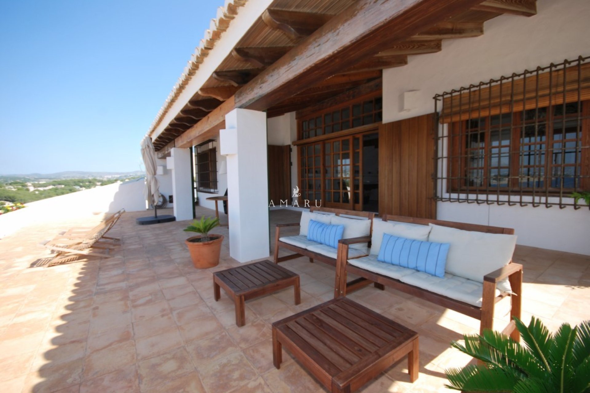 Herverkoop - Villa -
Moraira - Benimeit