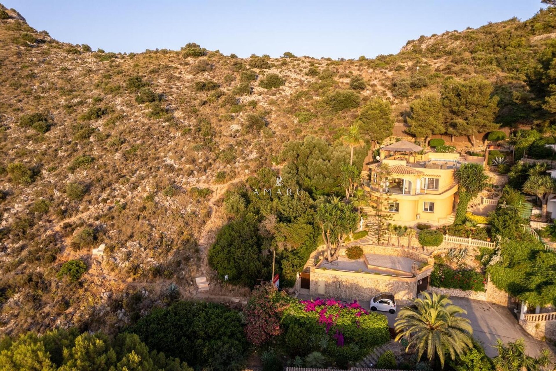 Herverkoop - Villa -
Moraira - El Portet