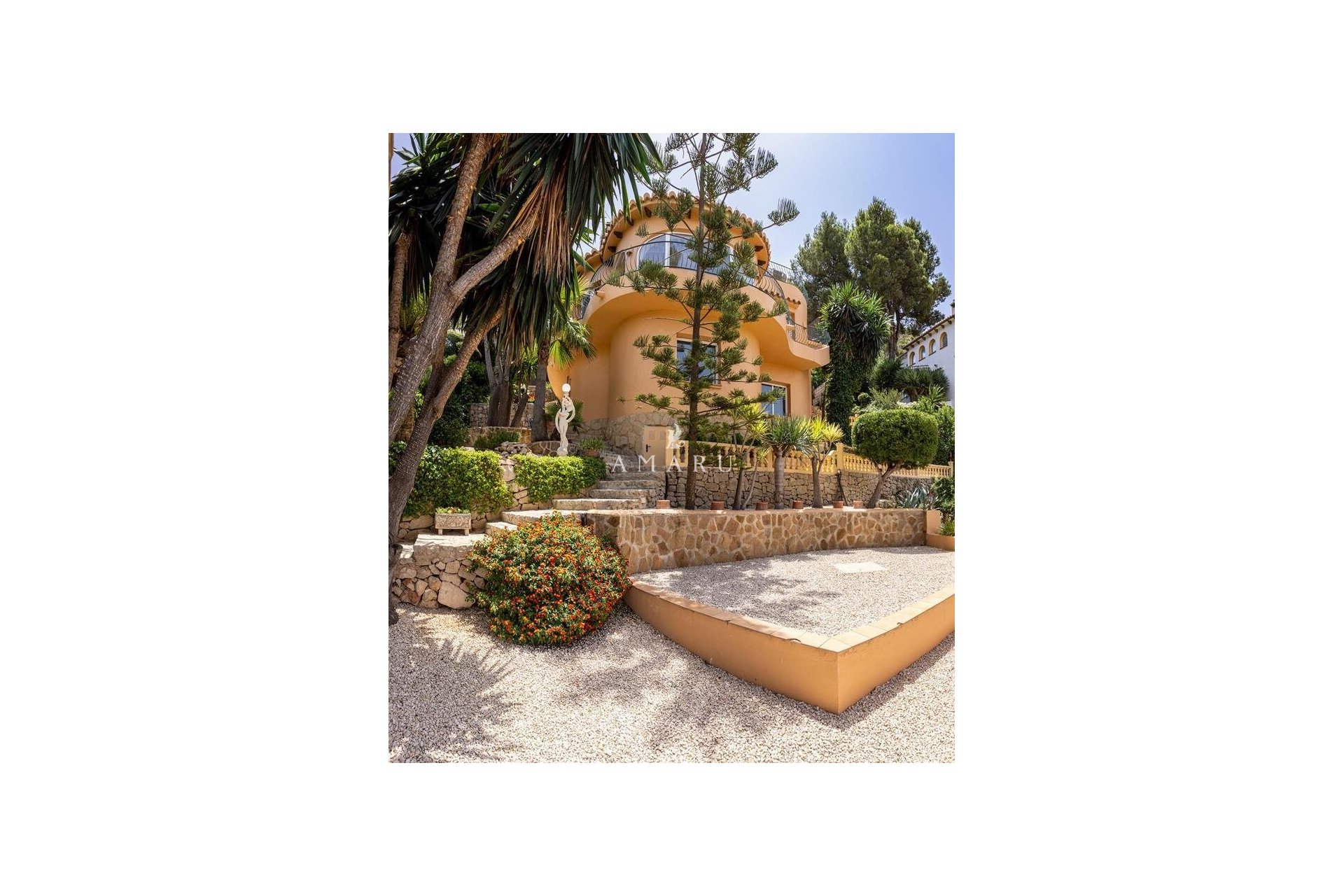 Herverkoop - Villa -
Moraira - El Portet