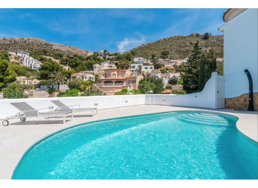 Herverkoop - Villa -
Moraira - El Portet