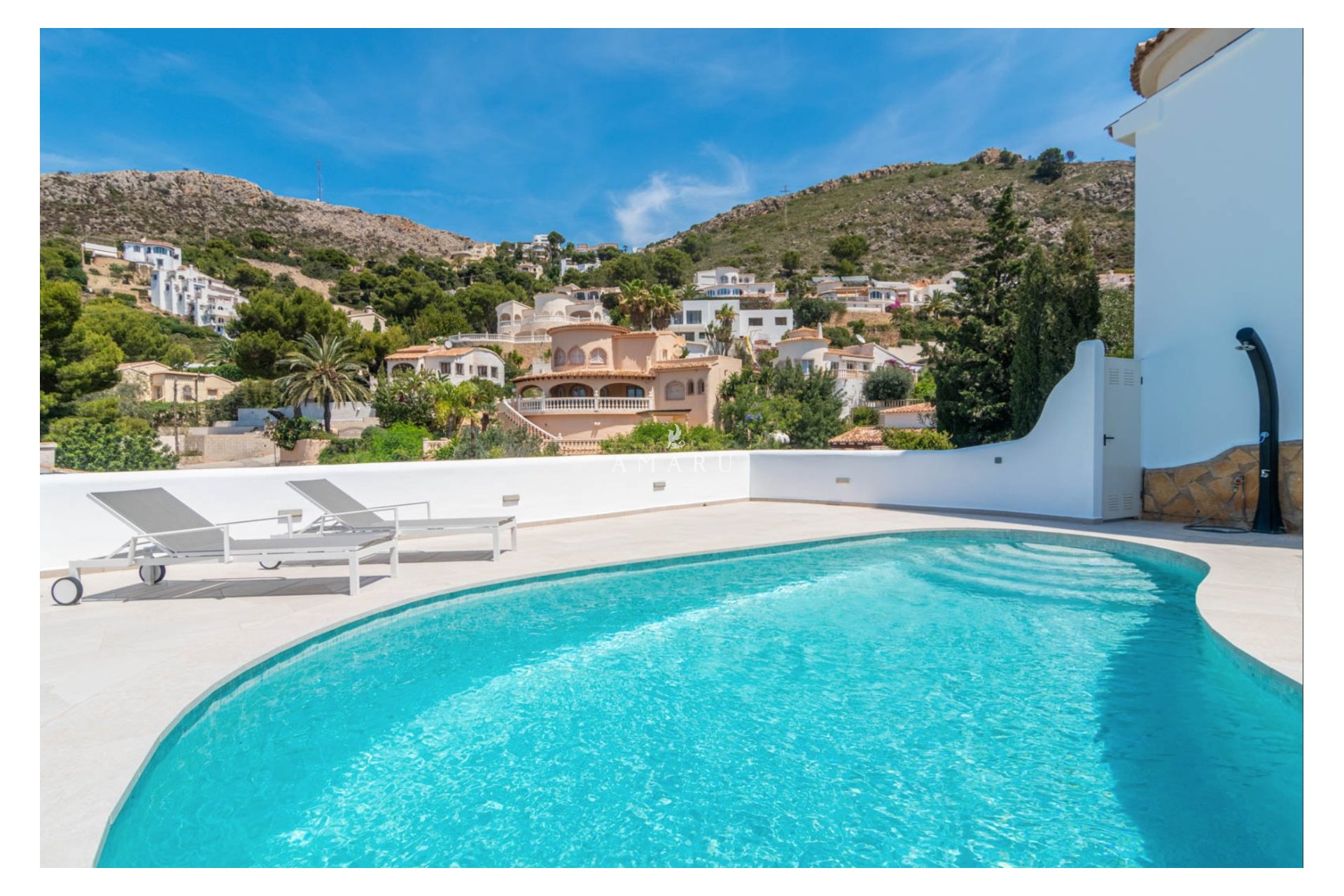 Herverkoop - Villa -
Moraira - El Portet