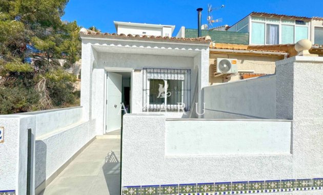 house - Resale - Orihuela Costa - Villamartín