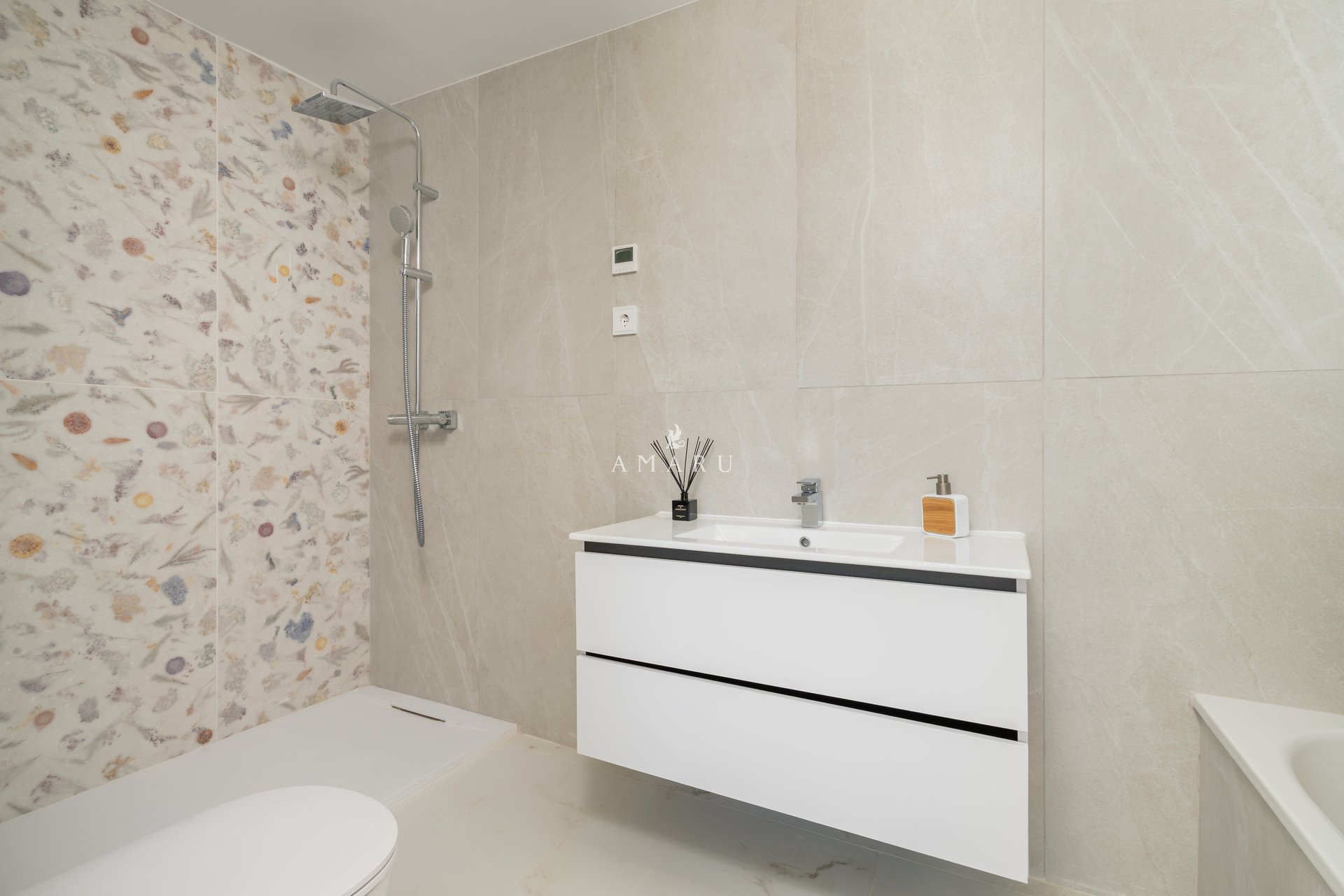 New Build - Apartment -
Estepona