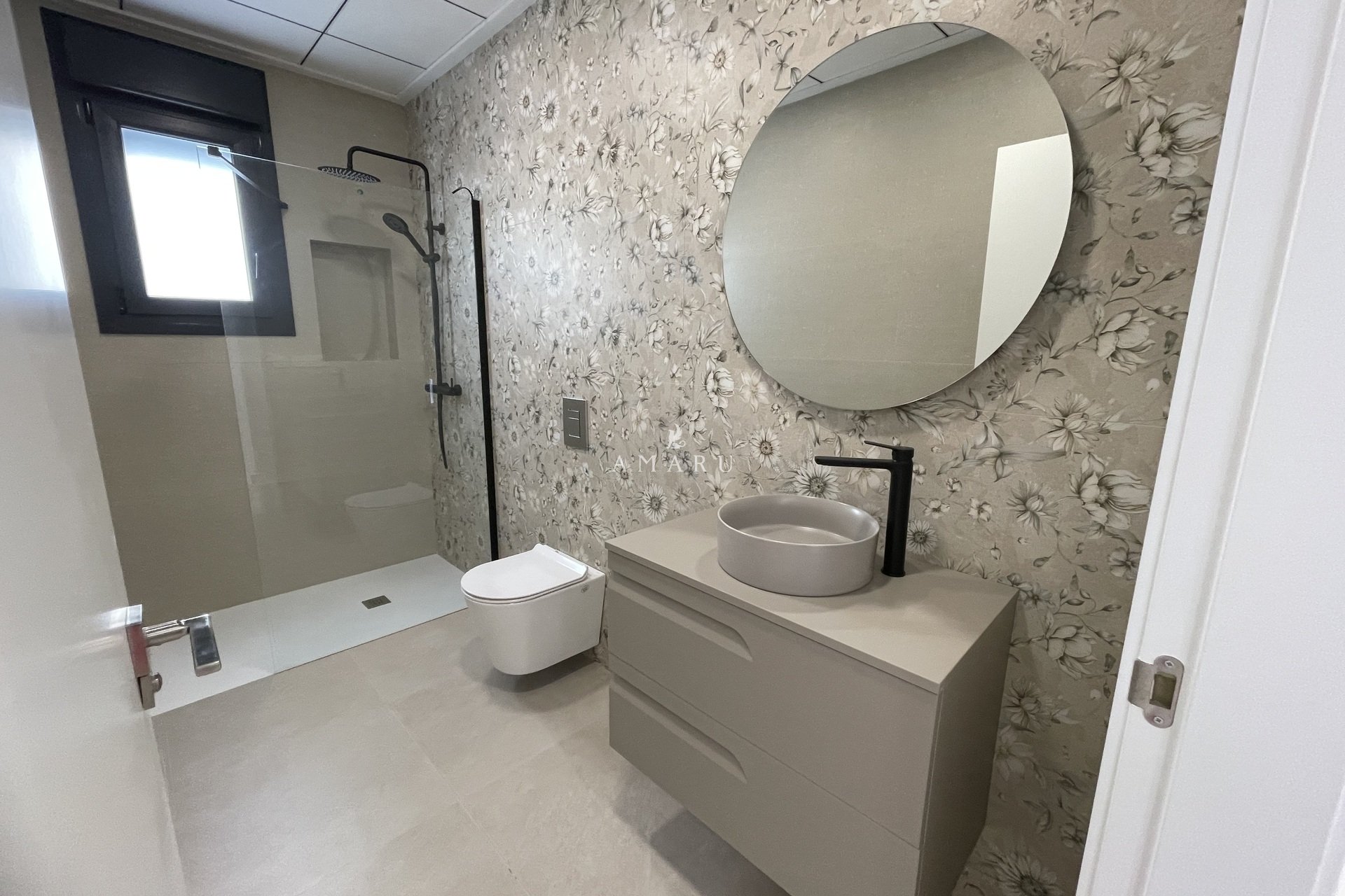 New Build - detached -
Heredades