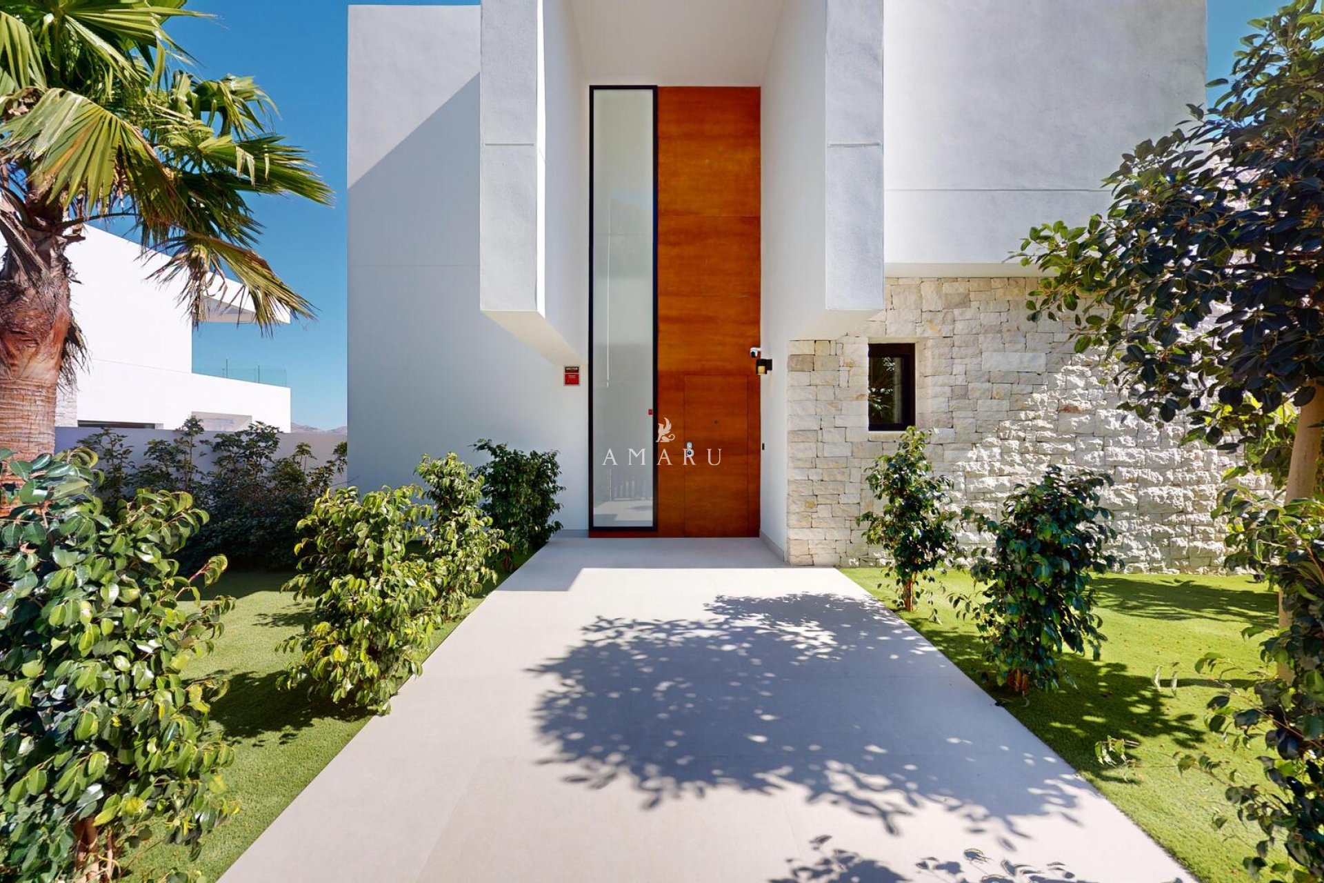 New Build - detached -
Polop