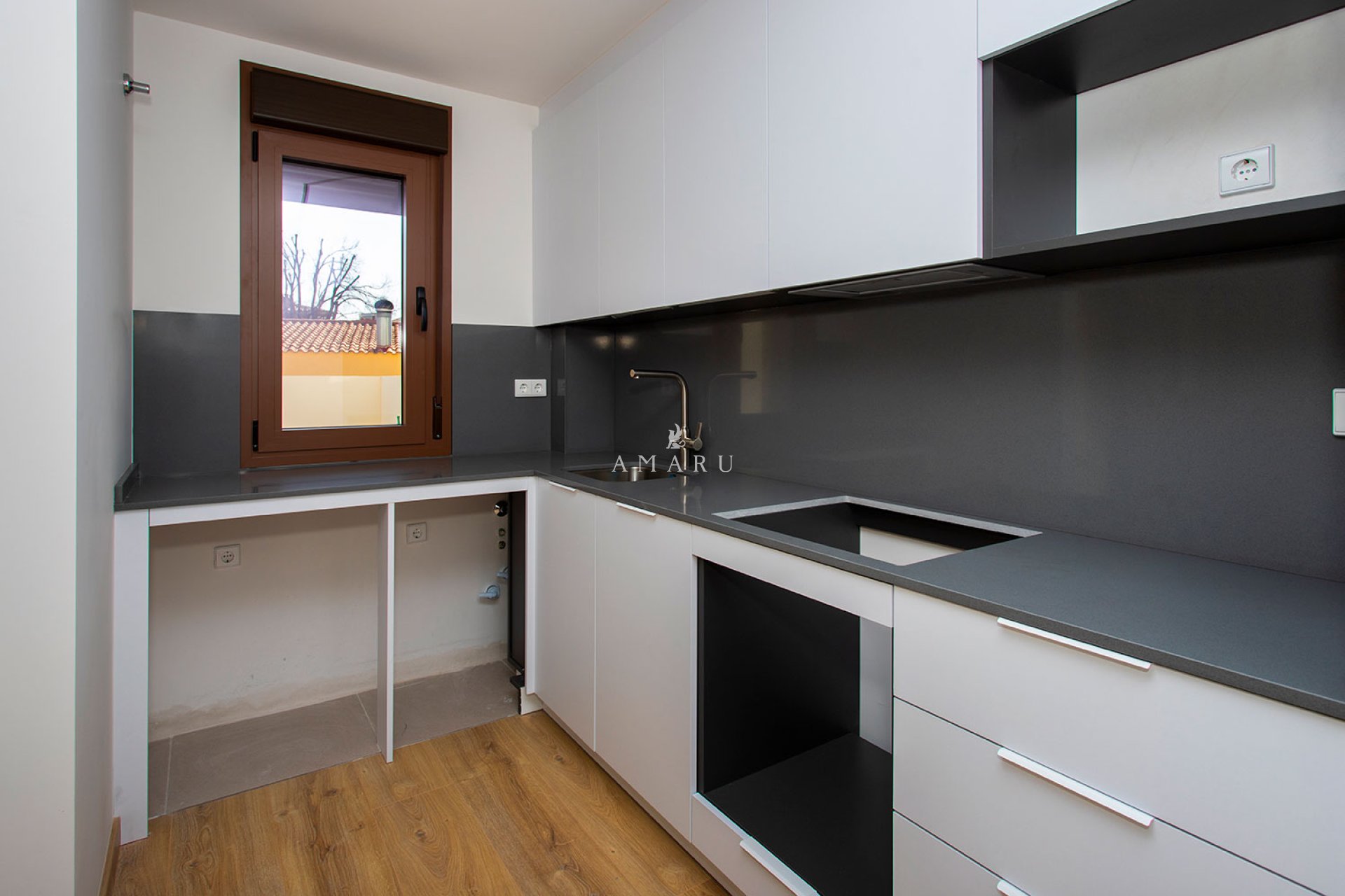 New Build - low-bungalow -
La Canalosa