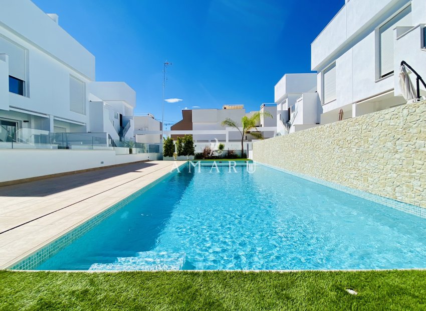 New Build - low-bungalow -
Pilar de la Horadada