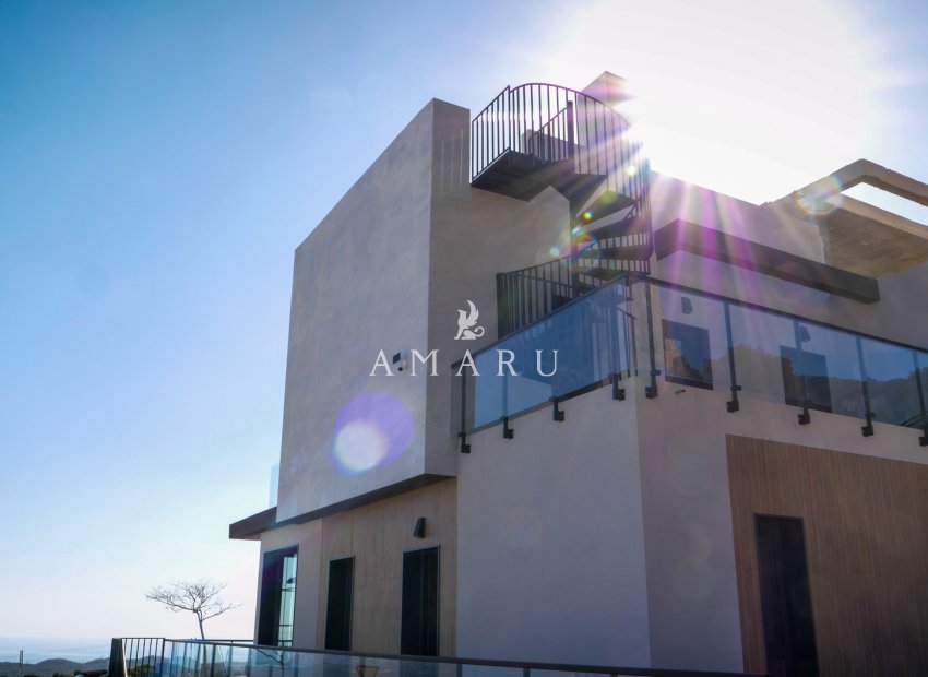 New Build - semi-detached -
Polop