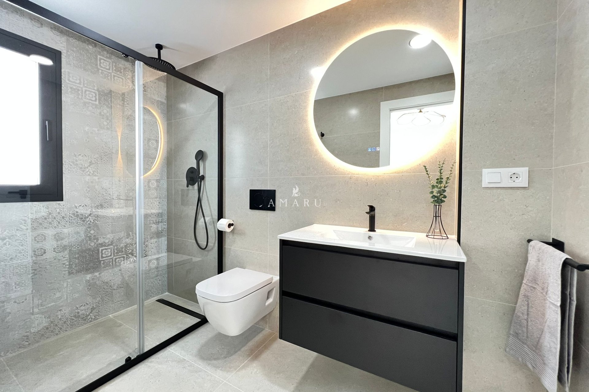 New Build - terraced -
Benferri