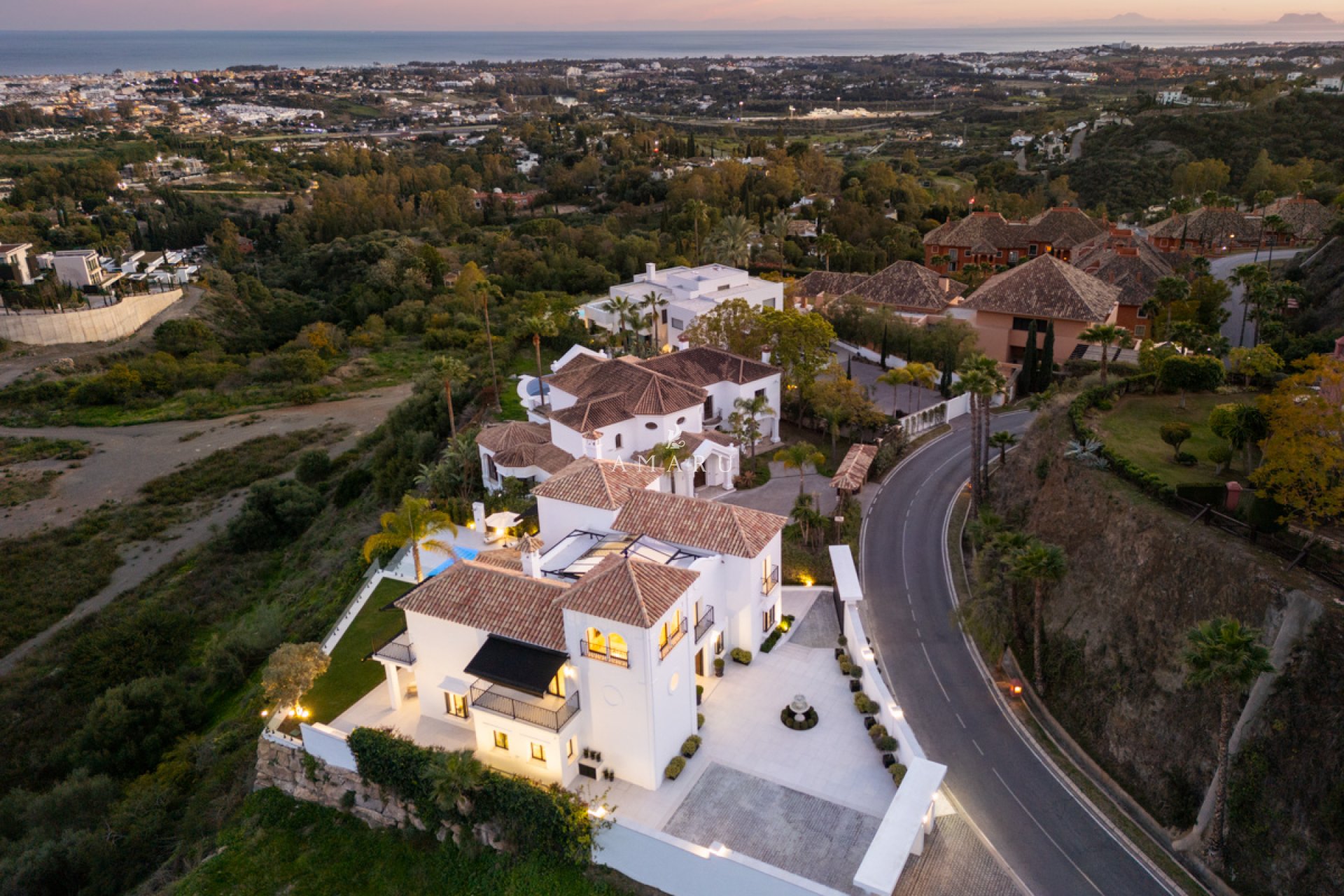 New Build - Villa -
Benahavís