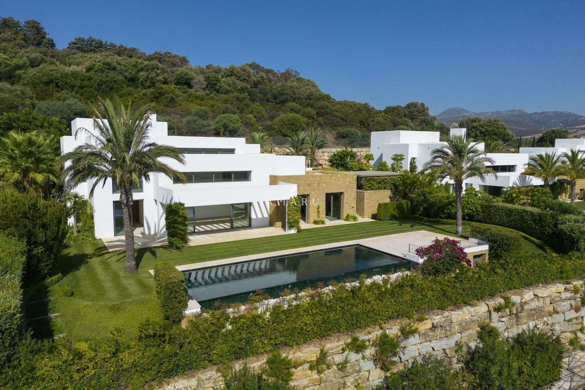 New Build - Villa -
Casares - Pedregales