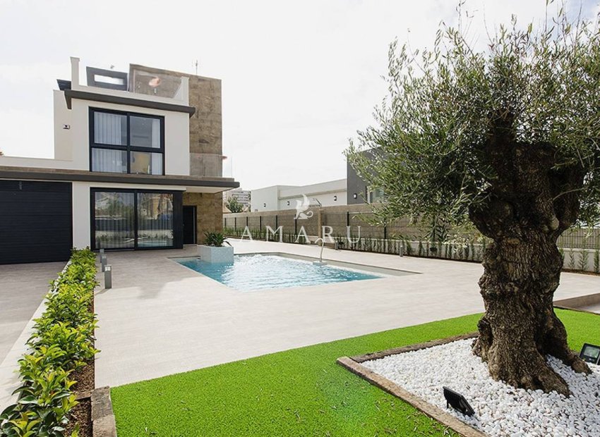 New Build - Villa -
Dehesa De Campoamor