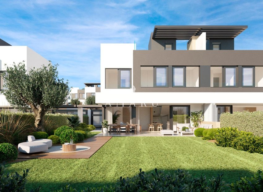 New Build - Villa -
Estepona - Atalaya Golf