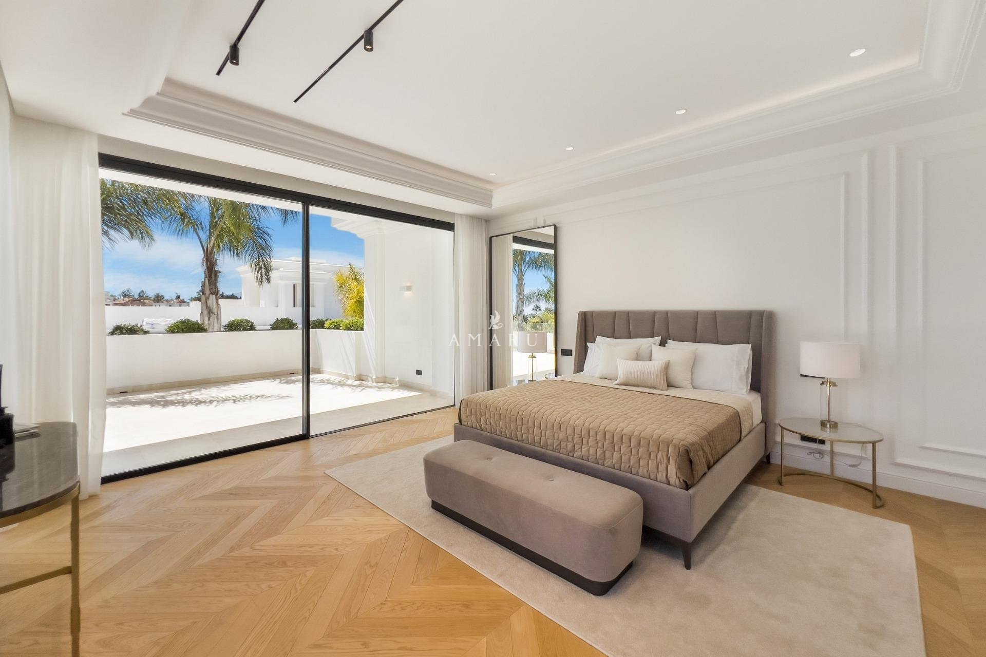 New Build - Villa -
Marbella - Lomas De Marbella Club