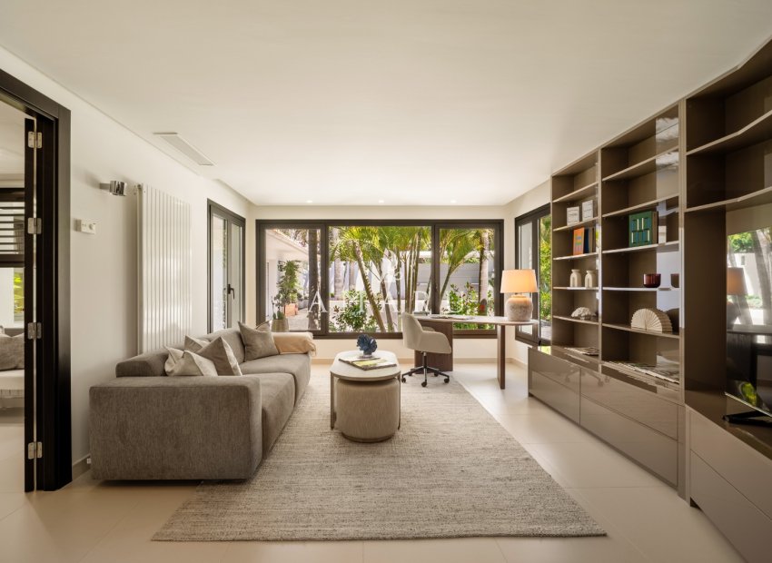 New Build - Villa -
Marbella