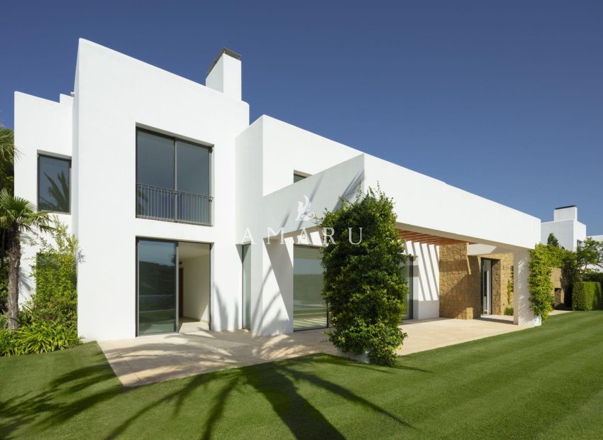 Nieuwbouw Woningen - Villa -
Casares - Pedregales