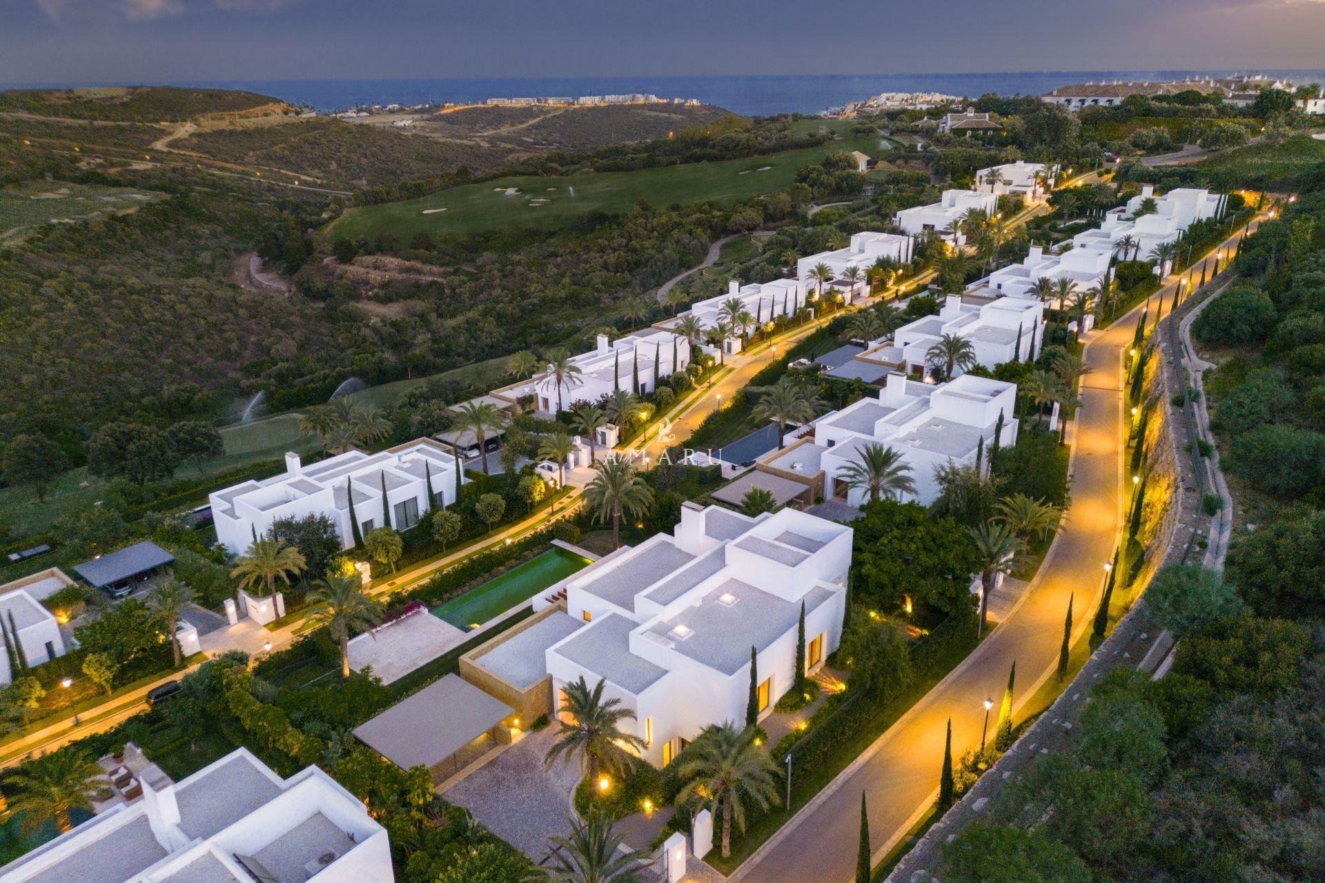 Nieuwbouw Woningen - Villa -
Casares - Pedregales