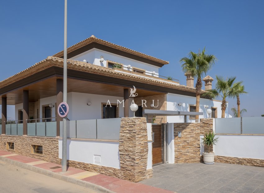 Nieuwbouw Woningen - Villa -
Jerónimo y Avileses