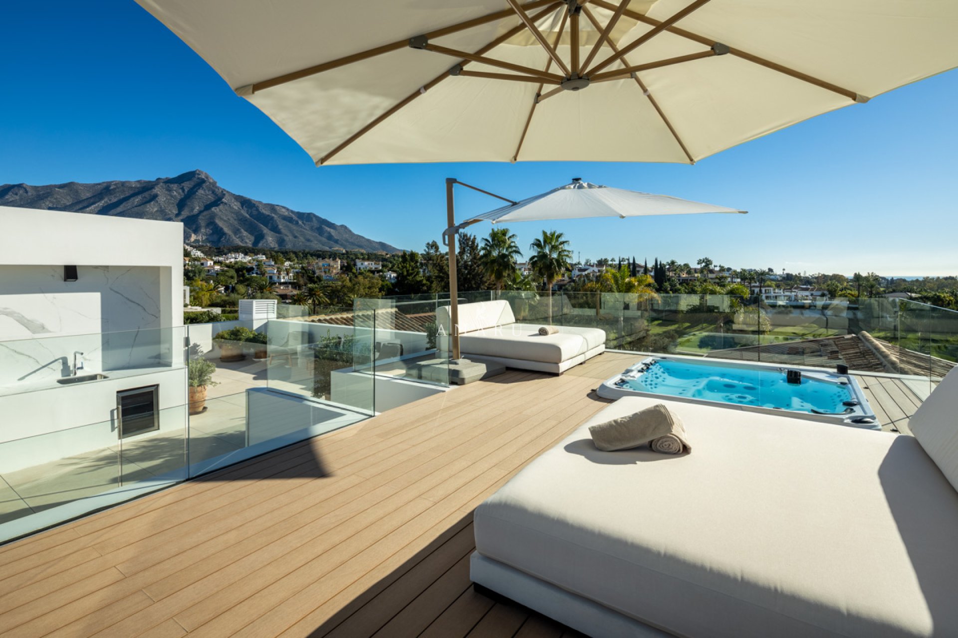 Nieuwbouw Woningen - Villa -
Marbella