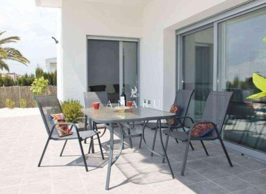 Nieuwbouw Woningen - Villa -
Rafal - polideportivo