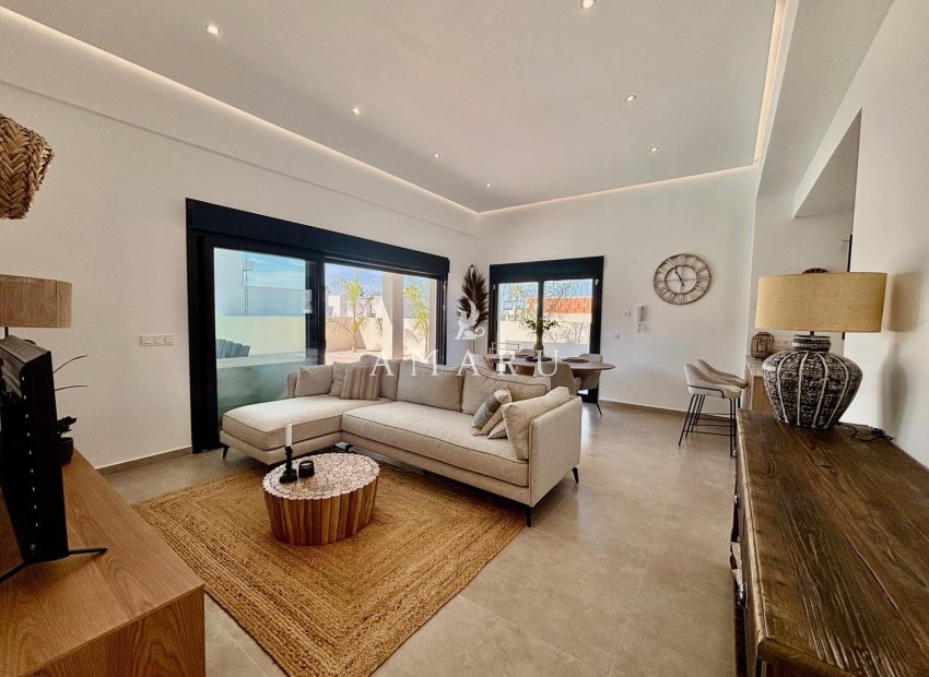 Nieuwbouw Woningen - Villa -
Rafal - polideportivo