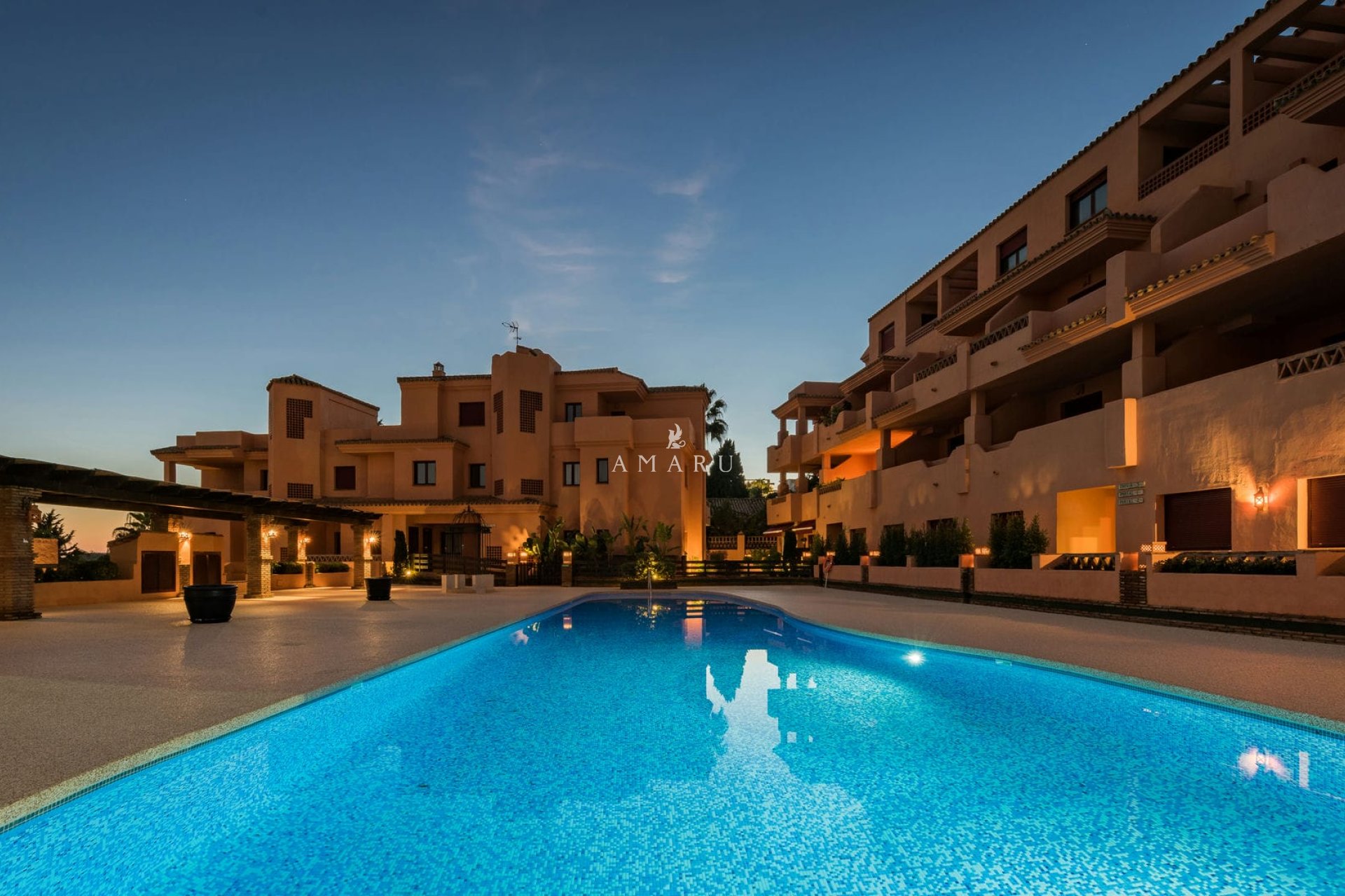 Nouvelle construction - Apartment -
Benahavís