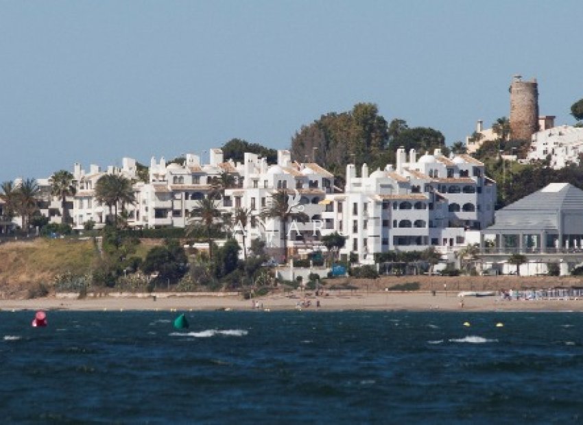 Nouvelle construction - Apartment -
Las Lagunas de Mijas