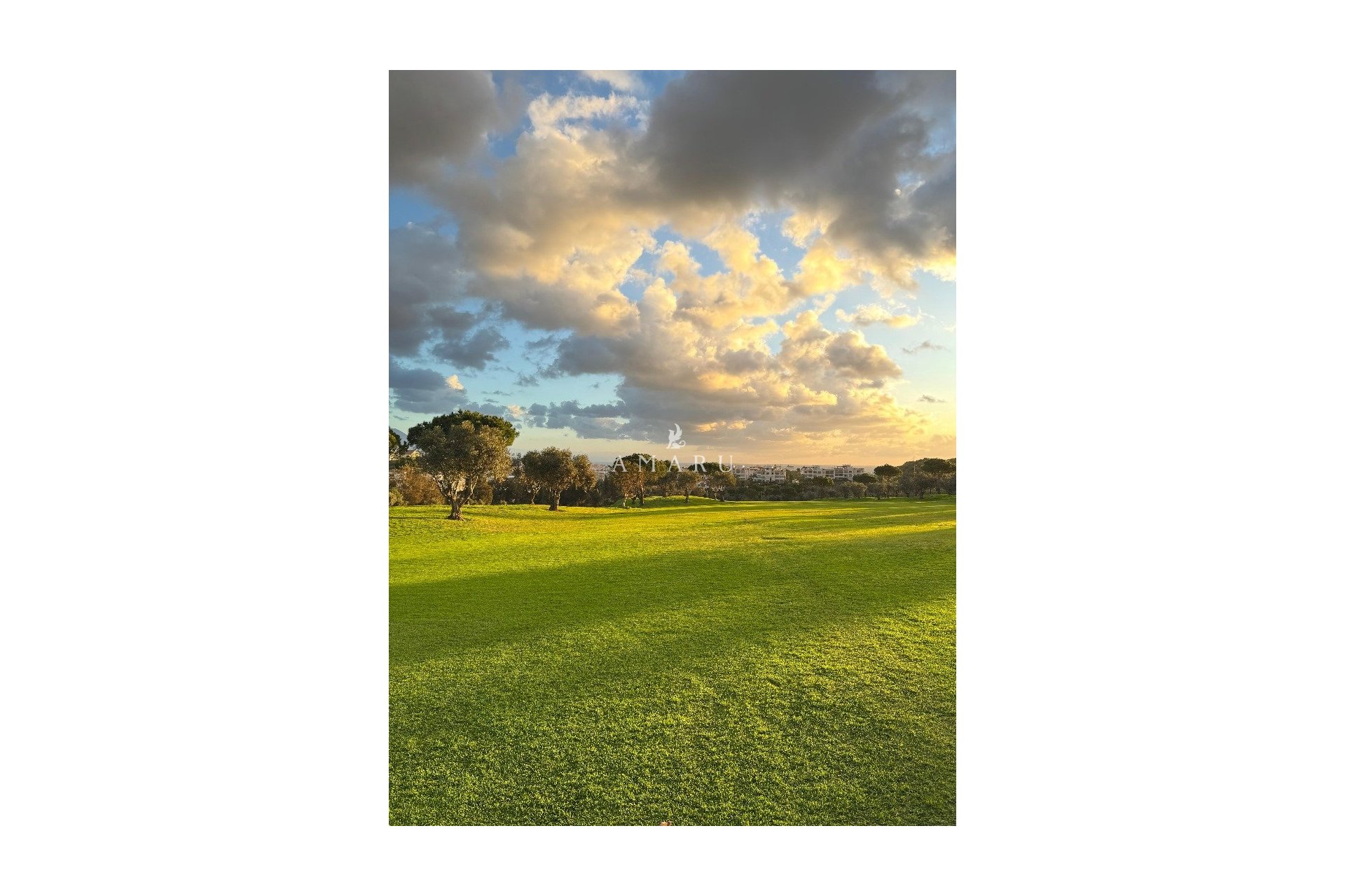 Nouvelle construction - Apartment -
Las Lagunas de Mijas