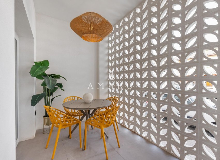 Nouvelle construction - Apartment -
Torrevieja - Playa Los Naufragos