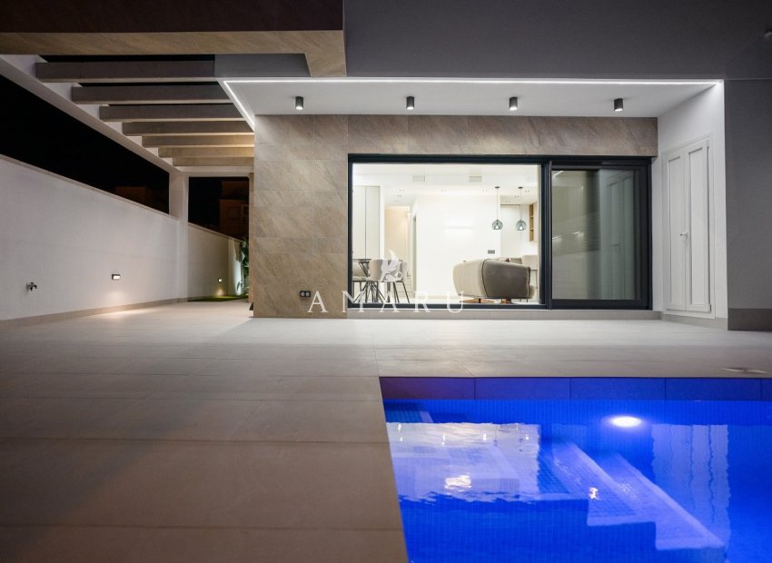 Nouvelle construction - Villa -
San Miguel de Salinas - Blue Lagoon