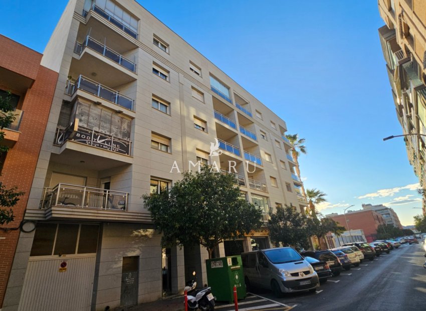 Resale - Apartment -
Aguilas - Center