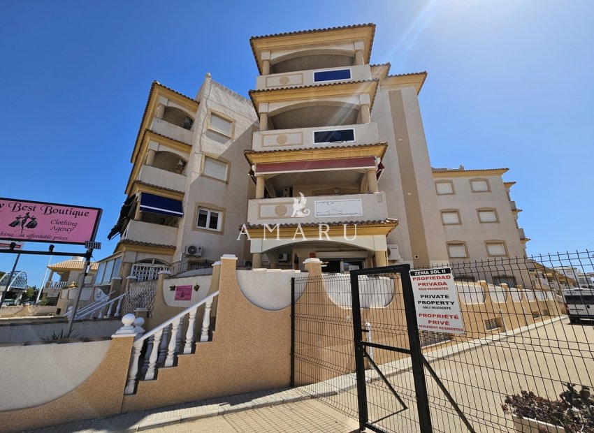 Resale - Apartment -
La Zenia