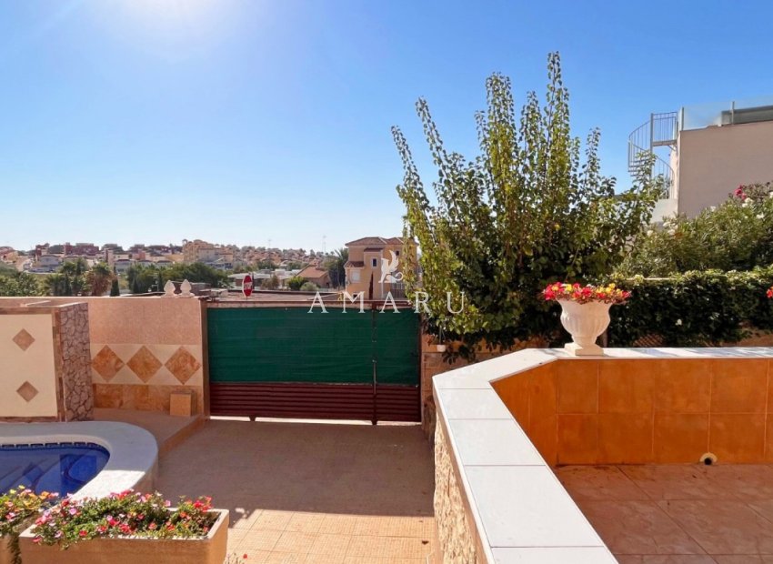 Resale - Detached Villa -
Orihuela Costa - Villamartín