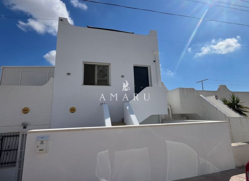 Resale - Townhouse -
El Galan