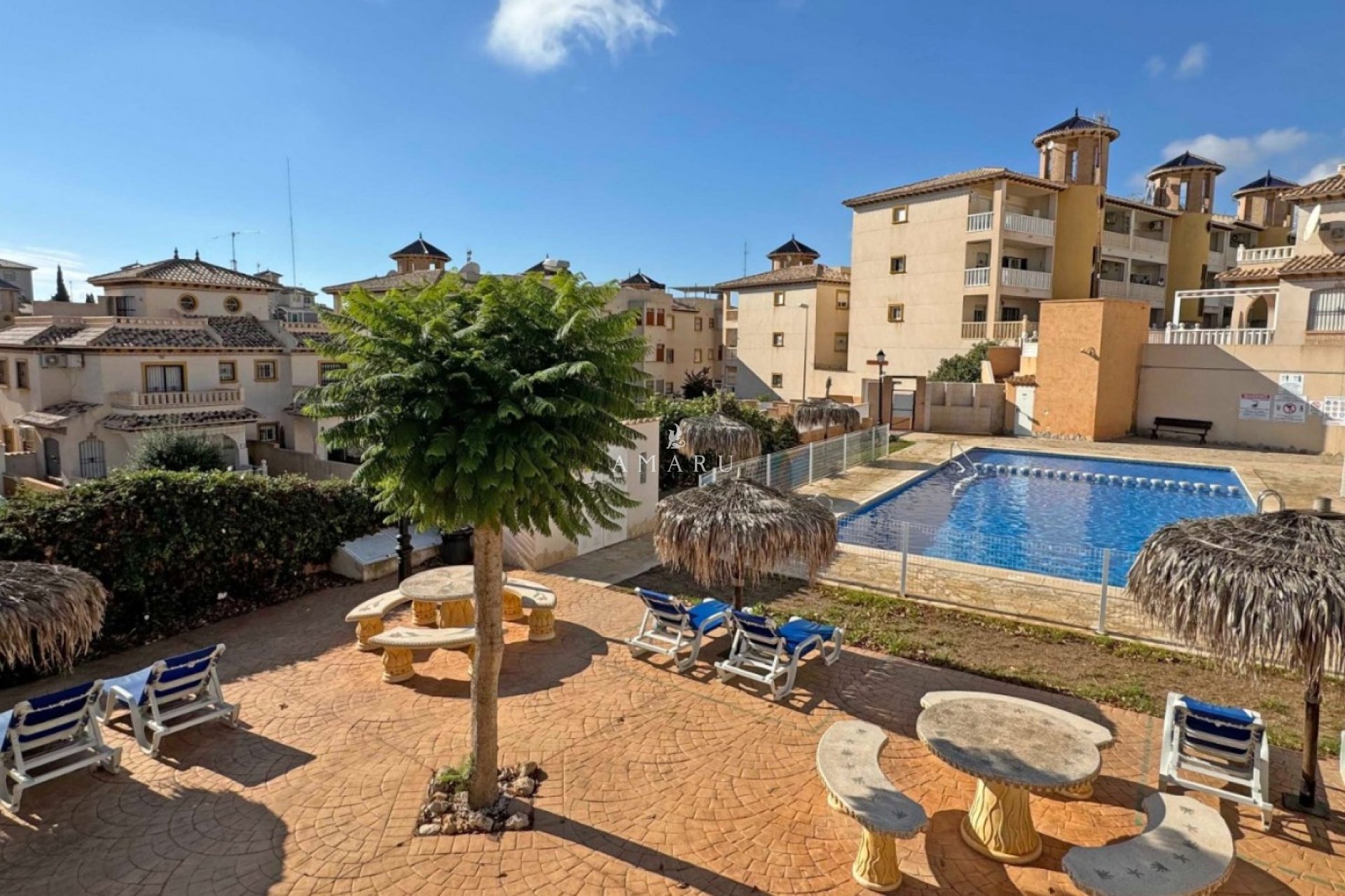 Resale - Townhouse -
Orihuela Costa - Lomas de Cabo Roig