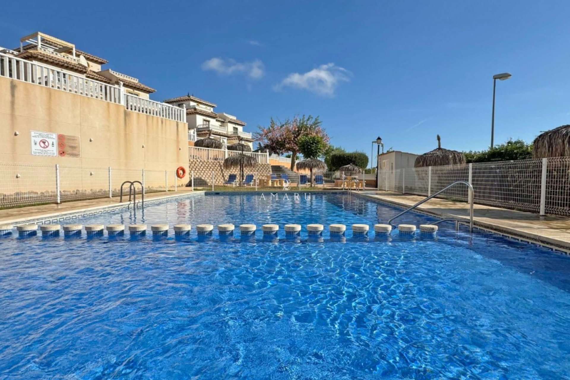 Resale - Townhouse -
Orihuela Costa - Lomas de Cabo Roig