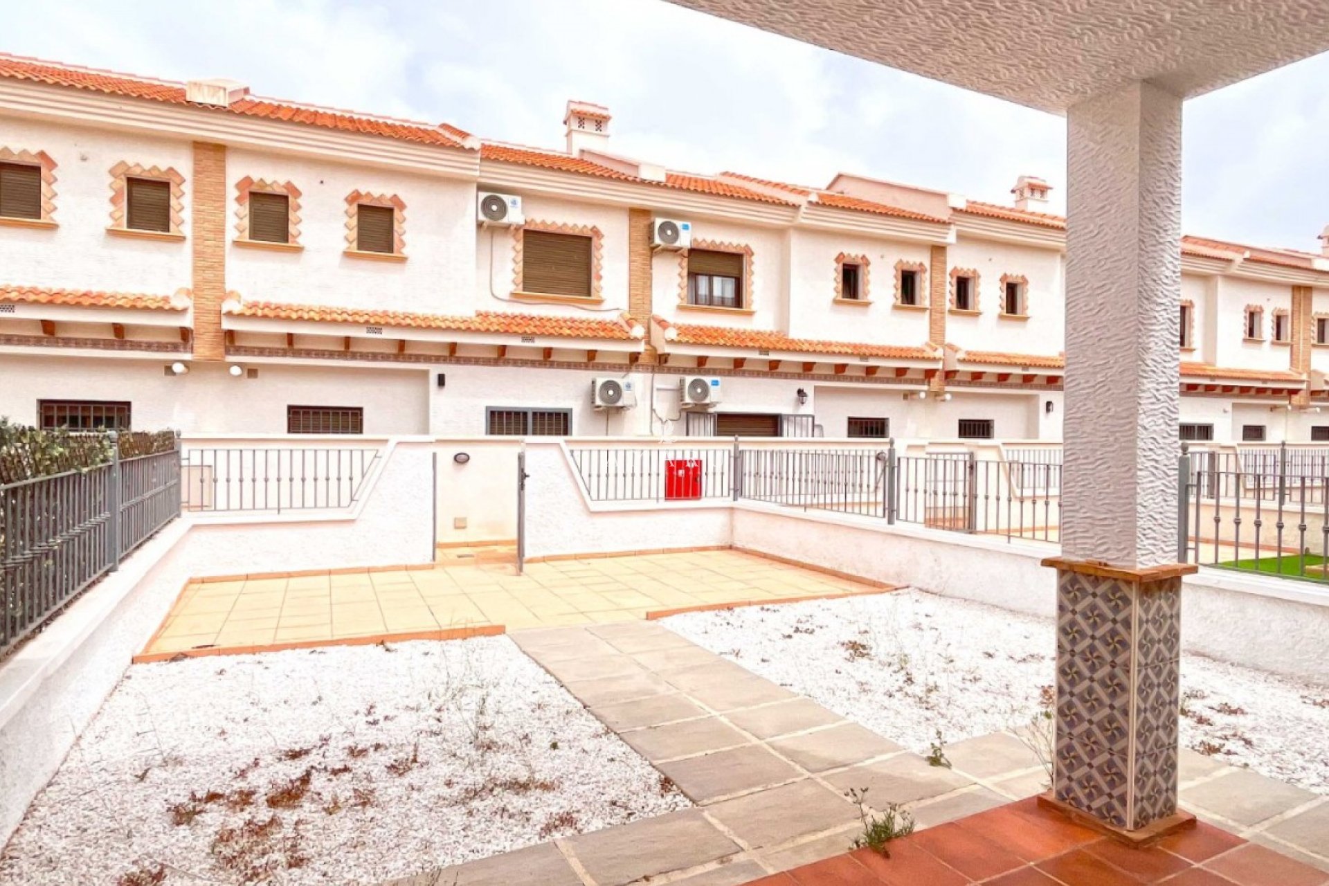 Resale - Townhouse -
San Miguel de Salinas